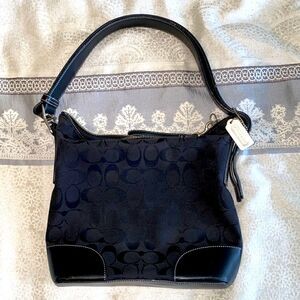 Coach Black Canvas Women’s Shoulder to Crossbody Bag